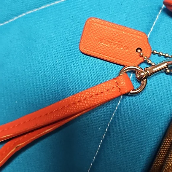 Coach wristlet. Euc - Picture 2 of 6